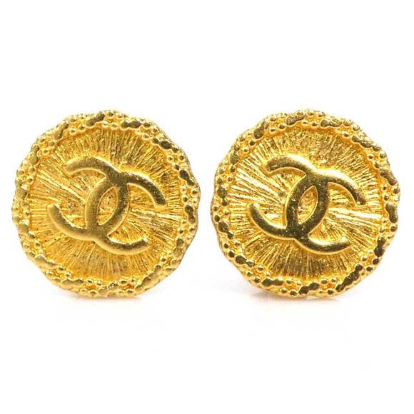 Chanel Coco Mark Gold Metal earring - Picture 1 of 5